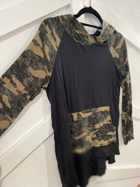 Light Weight Camo Top