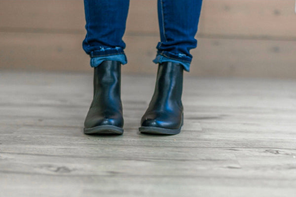 Black trendy Boots