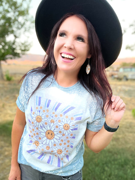 Daisy Dearest graphic tee
